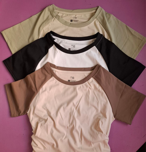 تیشرت دو رنگ آستین کوتاه بغل چیندار یقه گرد وارداتی